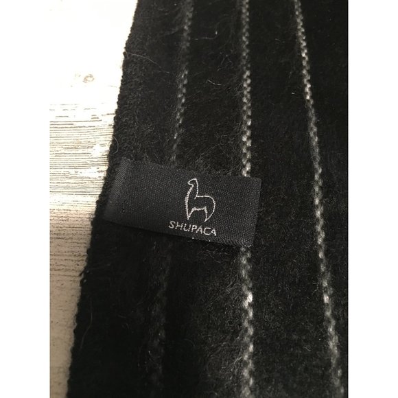 Shupaca Alpaca black, white, gray 11 1/2”x77” scarf with fringe - Picture 2 of 4